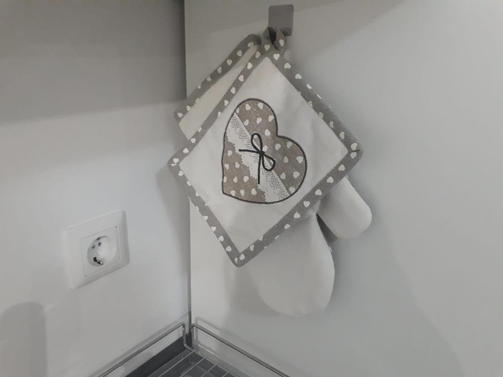 Apartman Kristina - Self Check In & Check Out Otočac Dış mekan fotoğraf