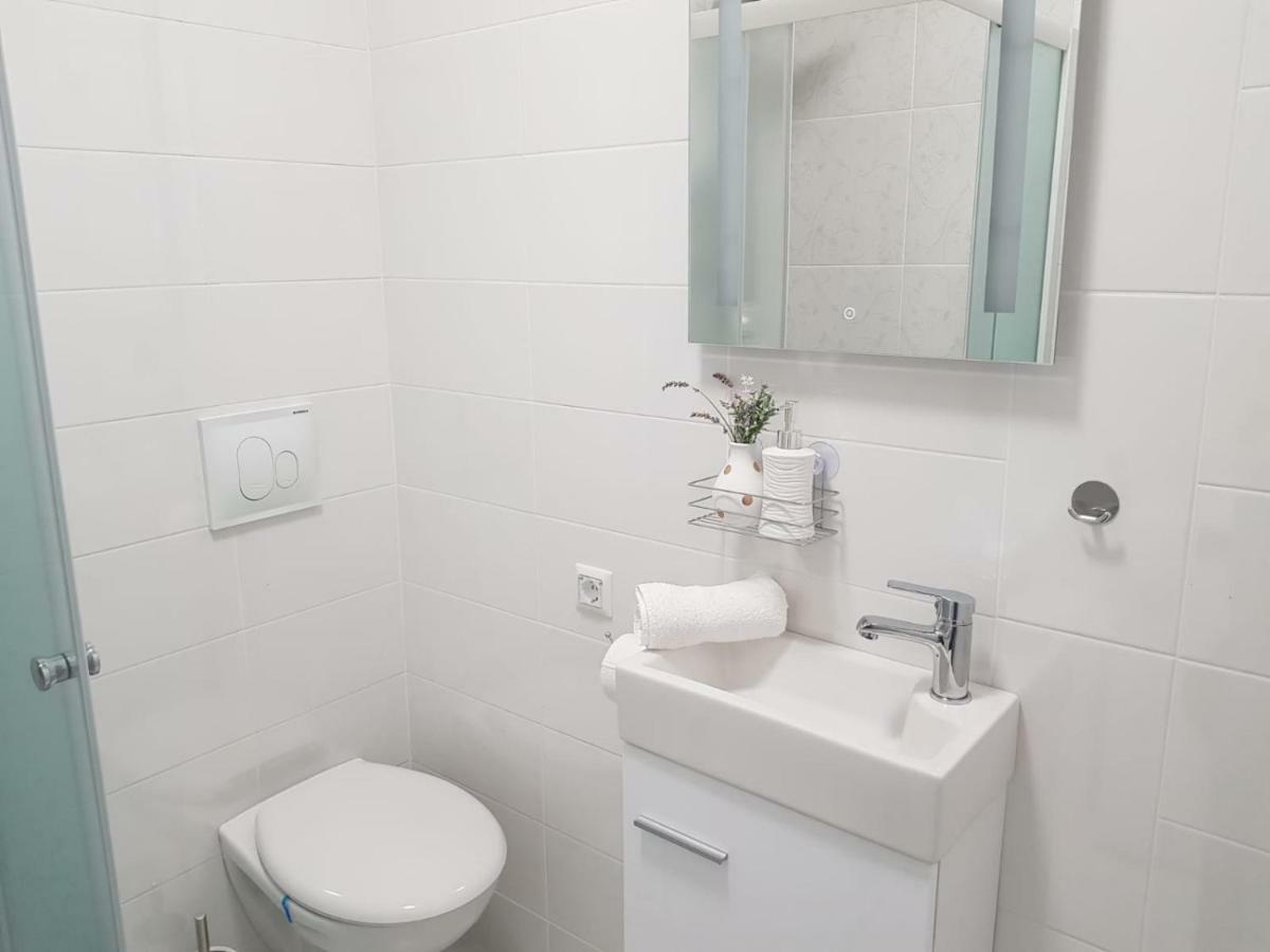 Apartman Kristina - Self Check In & Check Out Otočac Dış mekan fotoğraf
